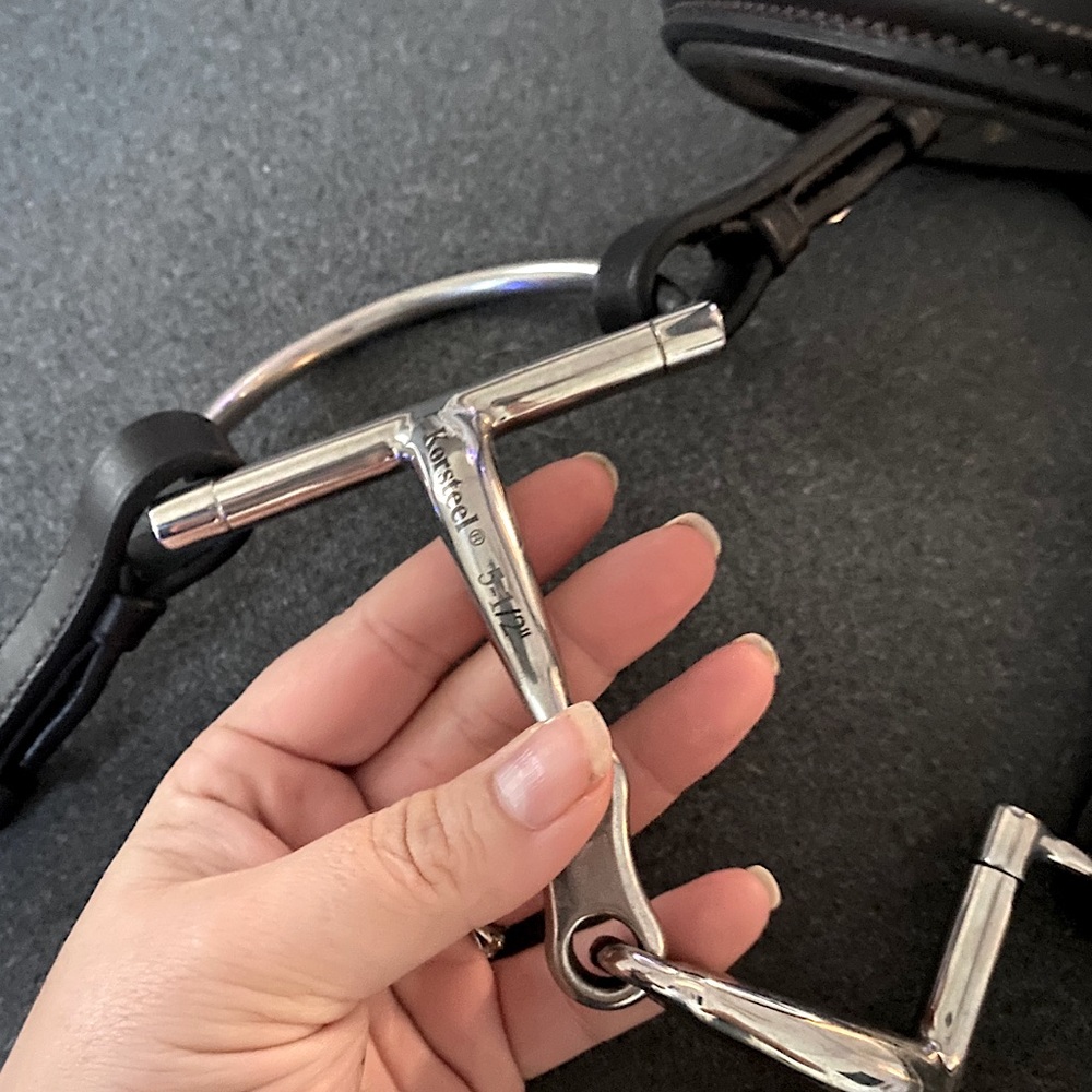 Korsteel French Link Hunter D Snaffle